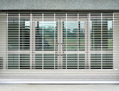 CỬA CUỐN LƯỚI INOX - GIAO HOÀ ÁNH SÁNG